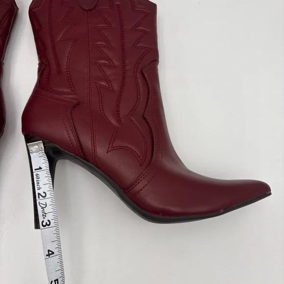 Indigo Red Heeled Boots with Classic Western Elegance - Picture 11 of 12